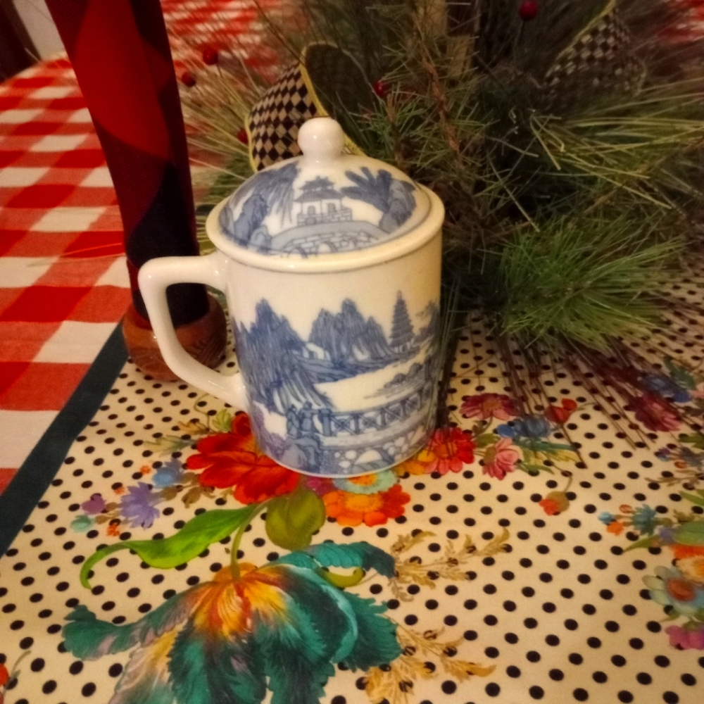 Japanese mug with lid